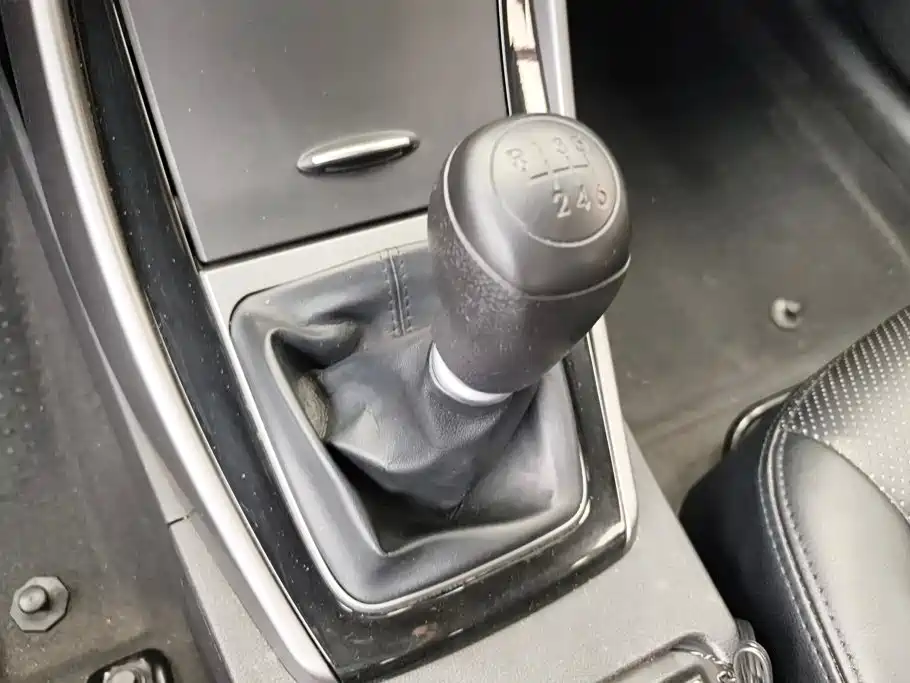 Hyundai Elantra 2016 — фото 16