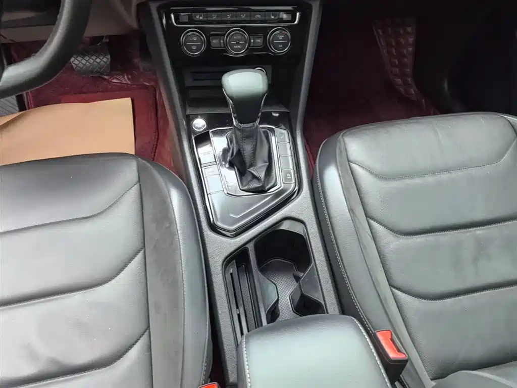 Volkswagen Tiguan L 2019 — фото 14