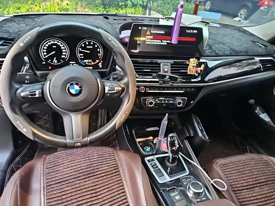 BMW 1 Series 2023 — фото 12