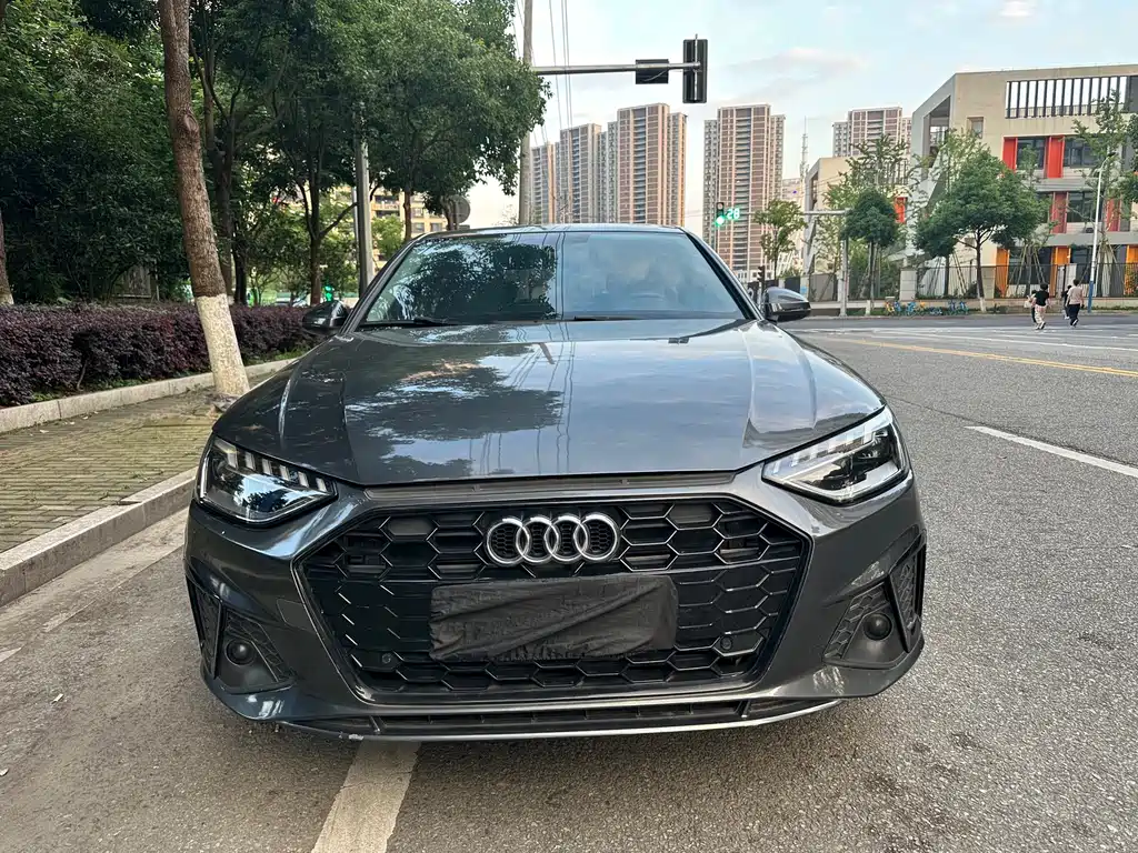 Audi A4L 2023 — фото 2
