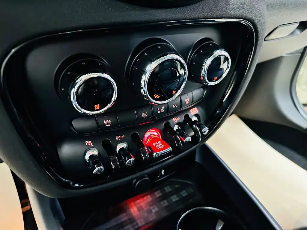MINI Clubman 2021 — фото 42