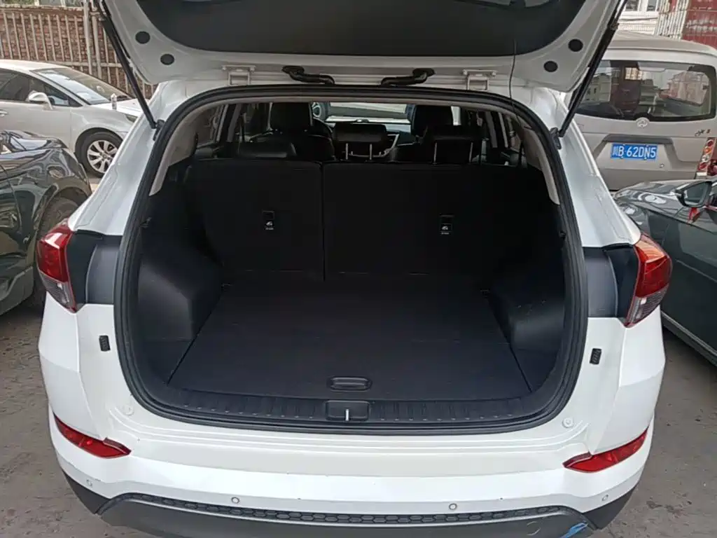 Hyundai Tucson 2018 — фото 19