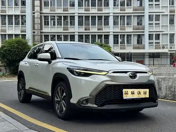 Toyota Frontlander 2022