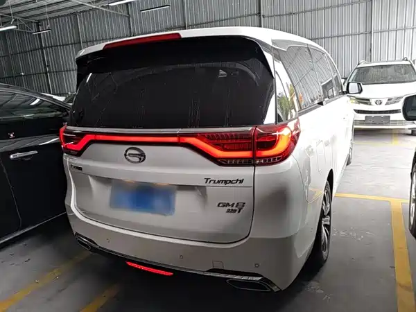 GAC Trumpchi M8 2018