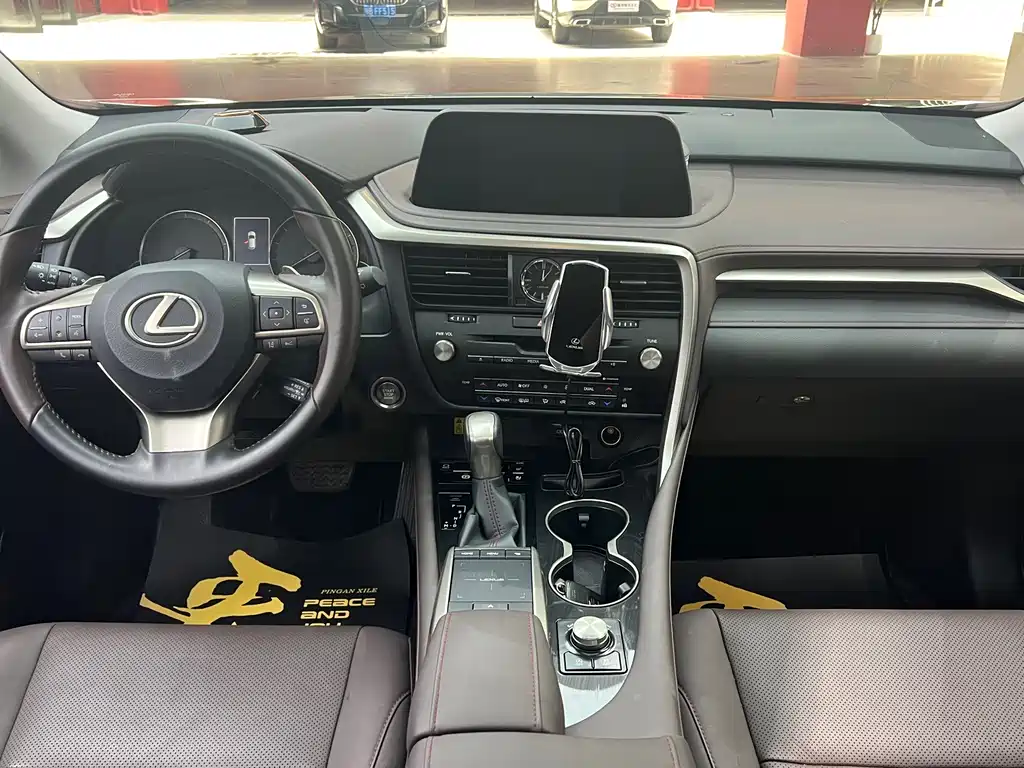 Lexus RX 2021 — фото 10