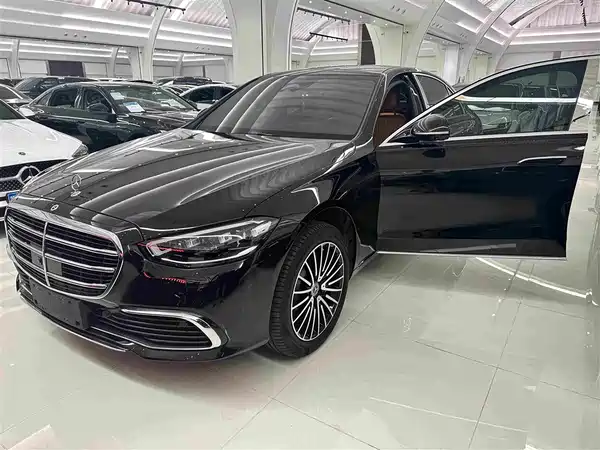 Mercedes-Benz S-Class 2024