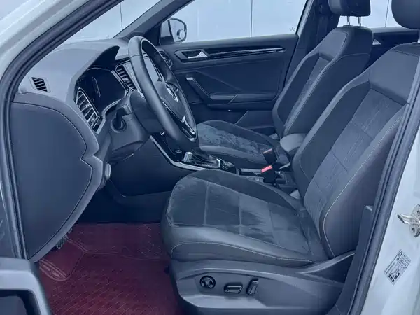 Volkswagen T-Roc 2021