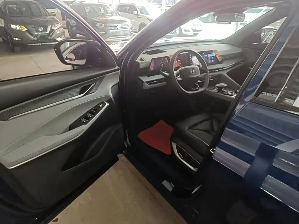 Changan CS75PLUS 2022 — фото 16