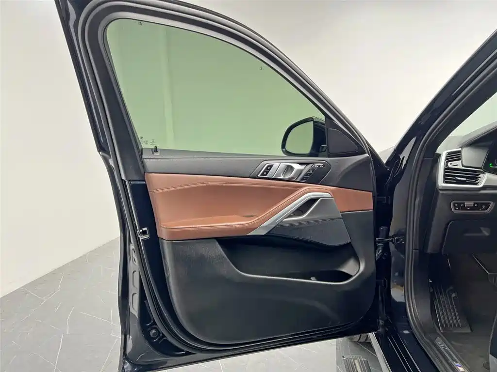 BMW X6 2021 — фото 13