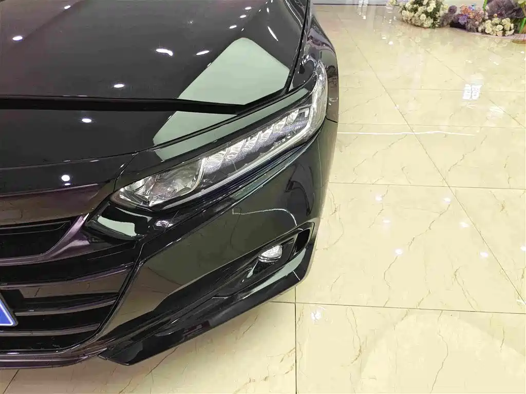 Honda Accord 2023 — фото 15