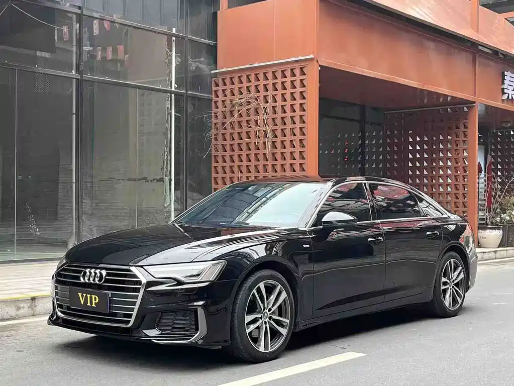 Audi A6L 2021 — фото 1