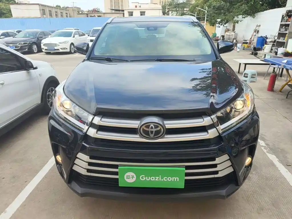 Toyota Highlander 2021