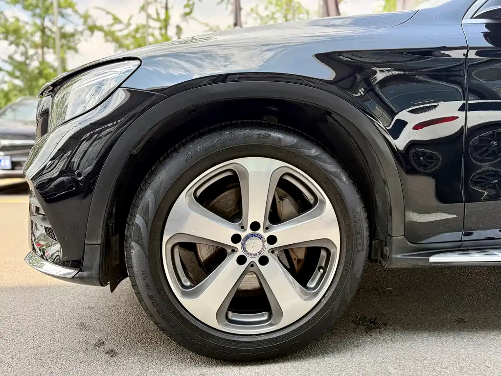 Mercedes-Benz GLC 2017 — фото 13