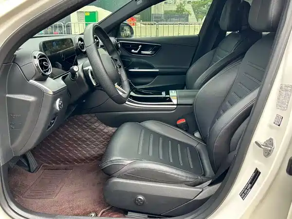 Mercedes-Benz C-Class 2021