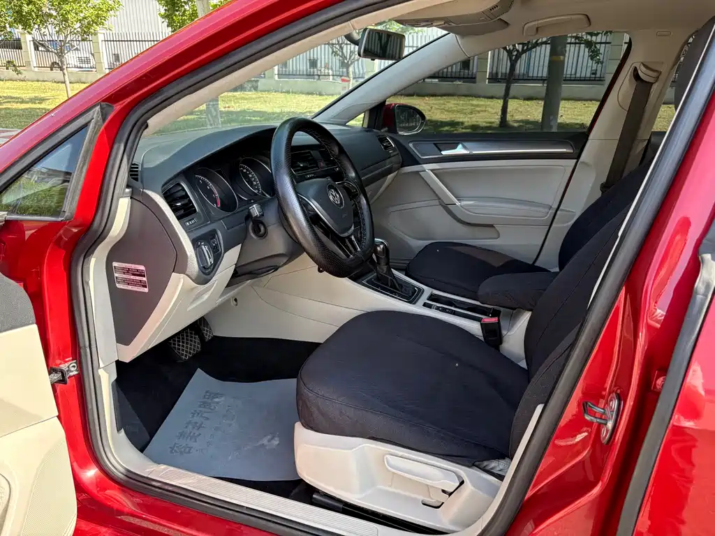 Volkswagen Golf 2014