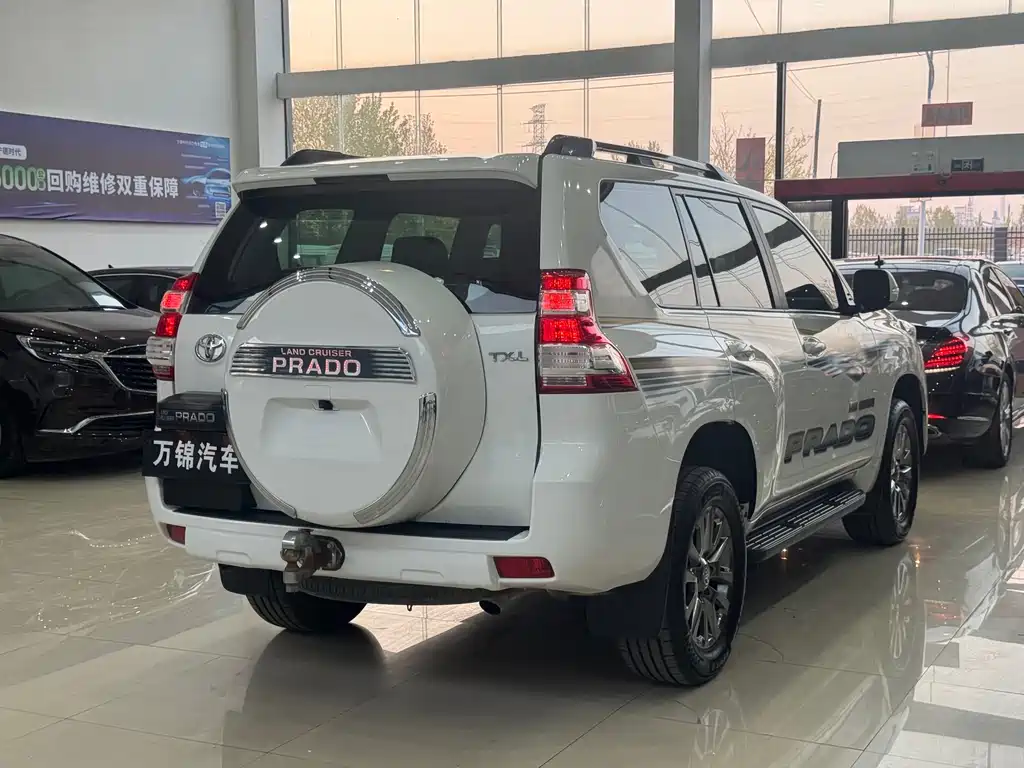 Toyota Prado 2016 — фото 6