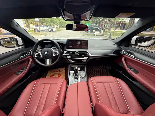 BMW 5 Series 2022