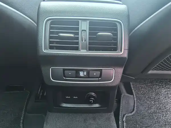 Audi Q5L 2022