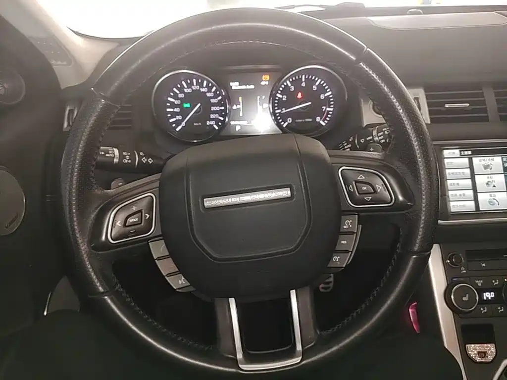 Land Rover Range Rover Evoque 2015 — фото 11
