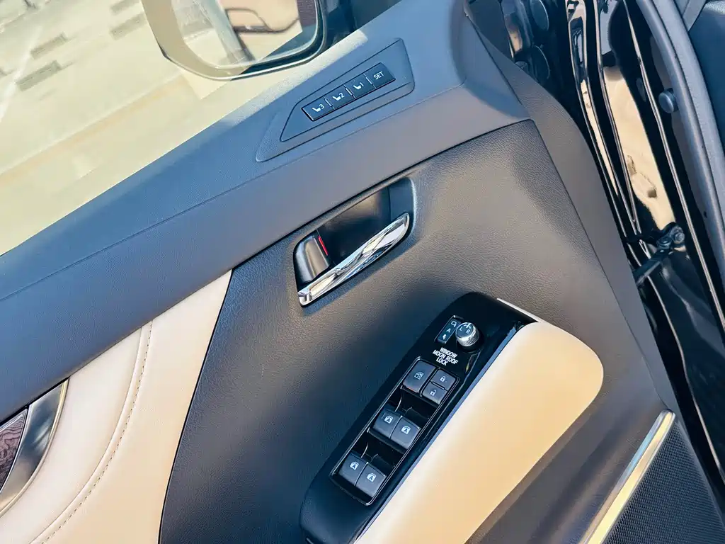 Toyota Vellfire 2021 — фото 14