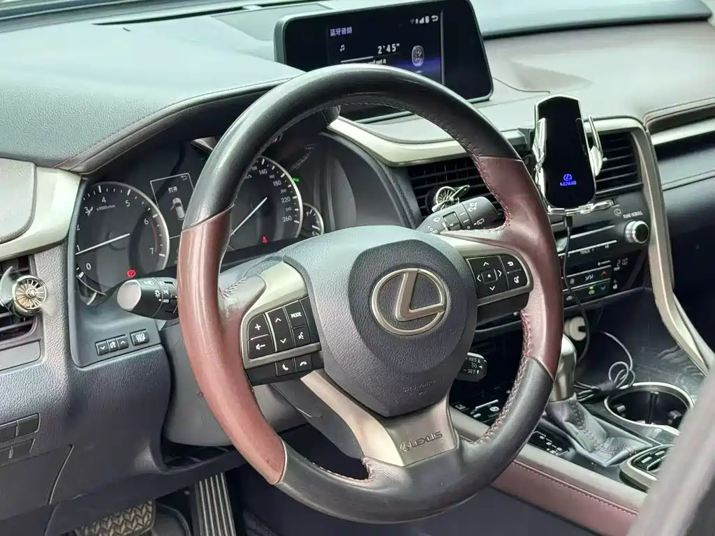 Lexus RX 2017 — фото 8