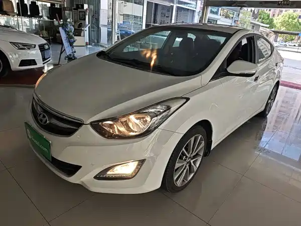 Hyundai Elantra Langdong 2015