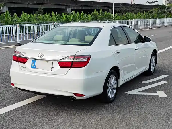 Toyota Camry 2015