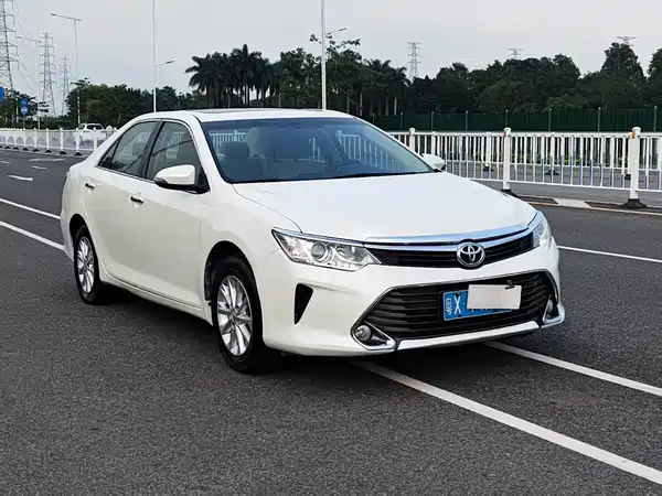 Toyota Camry 2015