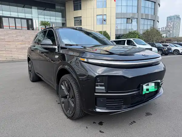 Li Auto L7 2025
