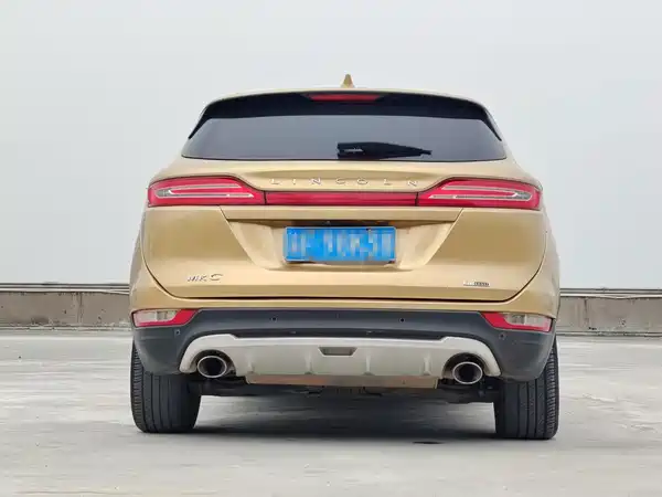 Lincoln MKC 2015
