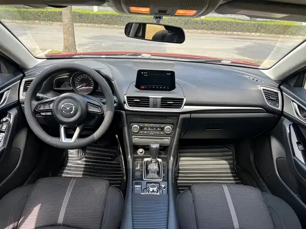 Mazda 3 Axela 2017