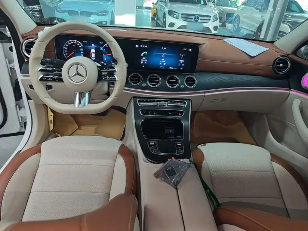 Mercedes-Benz E-Class 2021 — фото 10