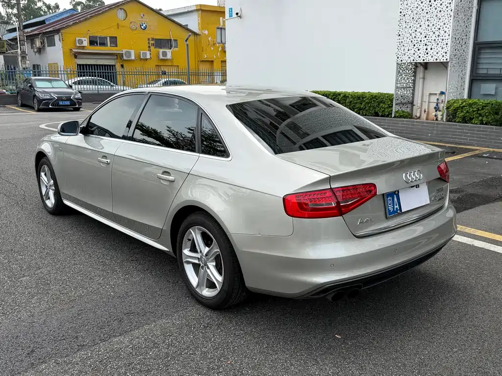Audi A4L 2015 — фото 7