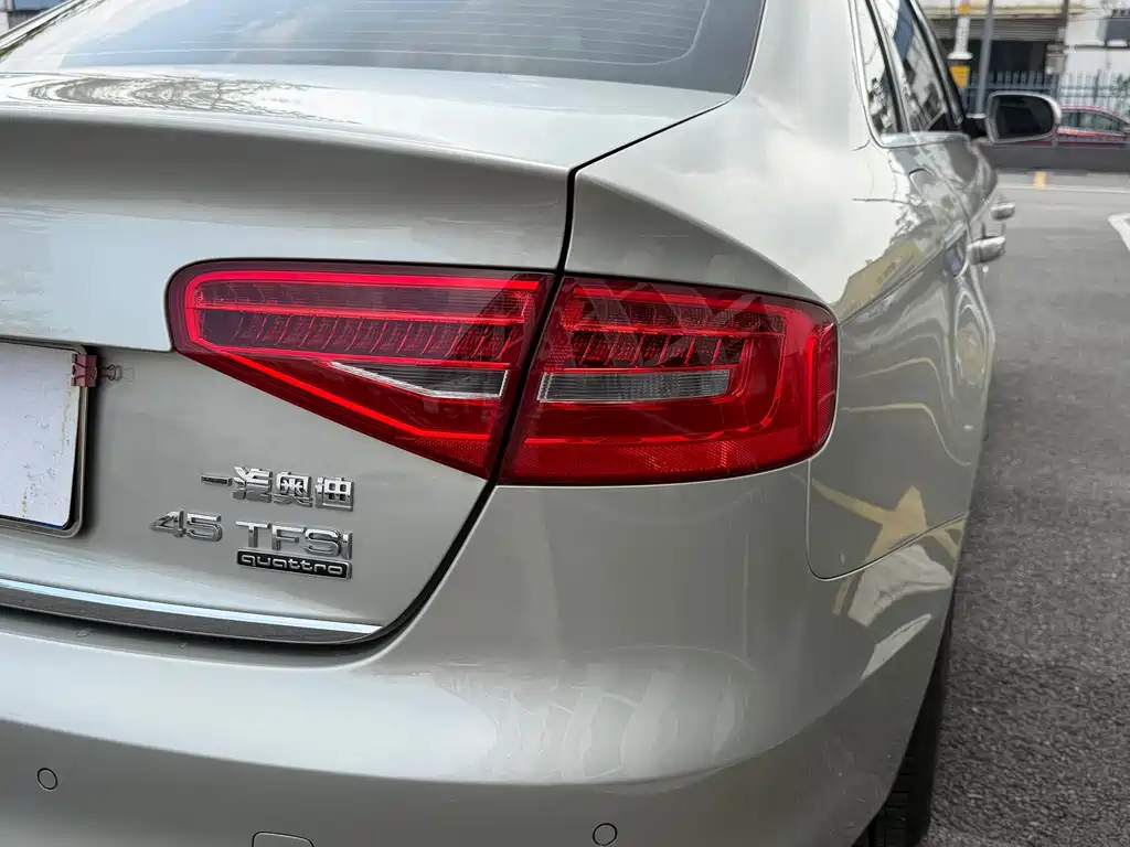 Audi A4L 2015 — фото 19