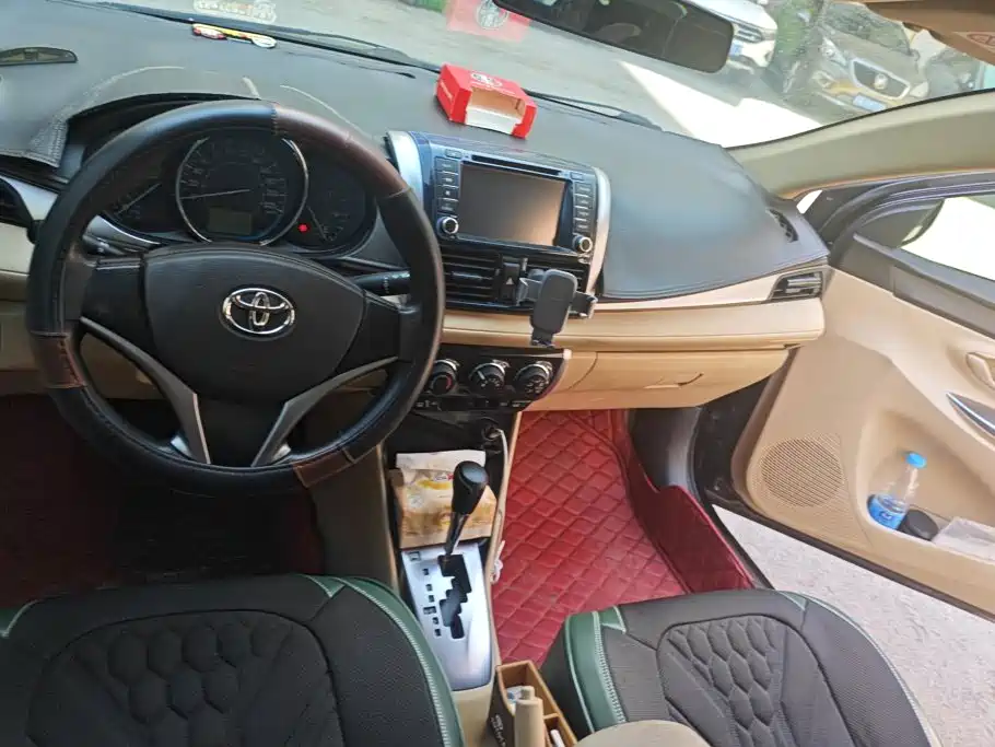 Toyota Vios 2014 — фото 12