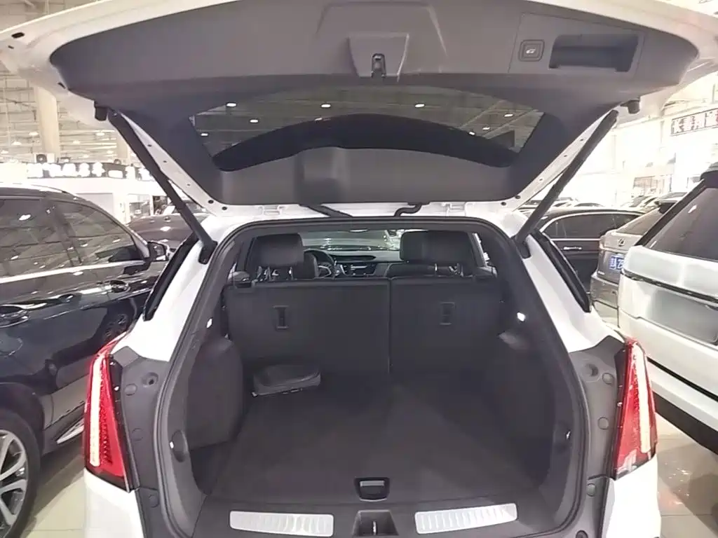 Cadillac XT5 2024 — фото 19