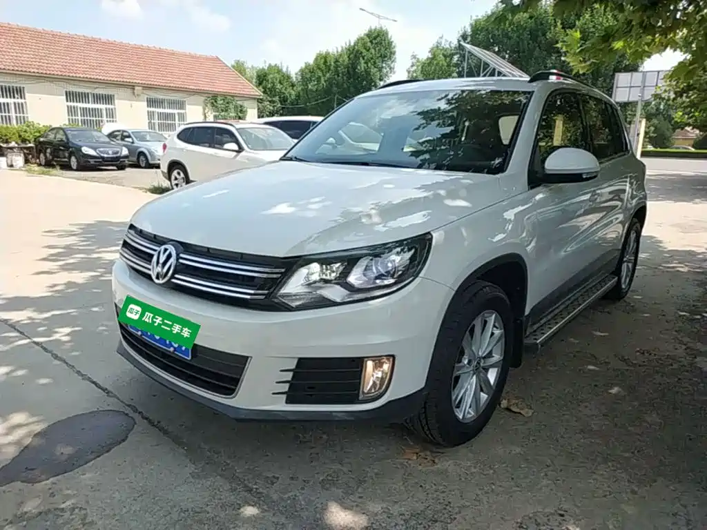 Volkswagen Tiguan 2015 — фото 1