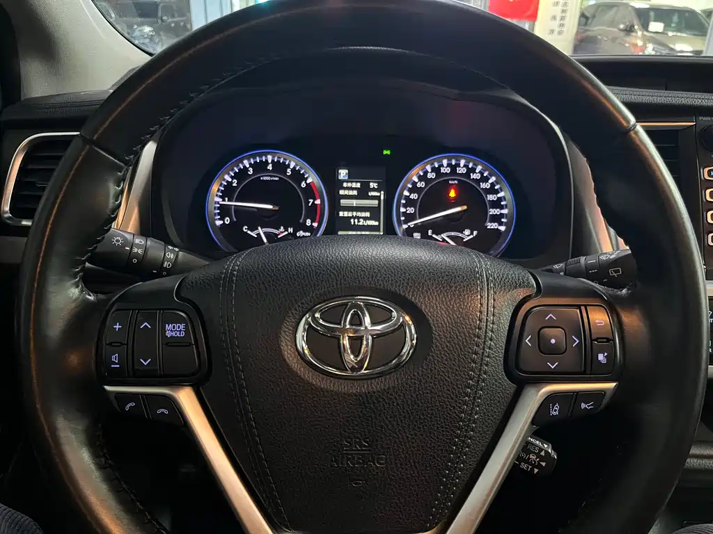 Toyota Highlander 2020 — фото 22