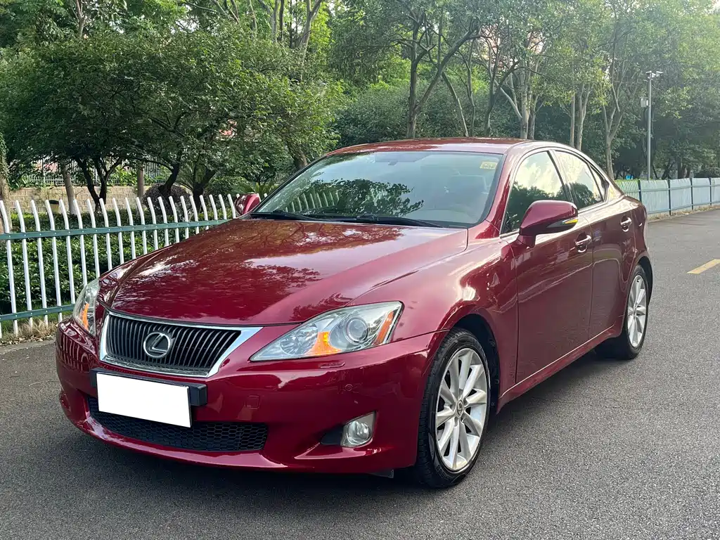 Lexus IS 2009