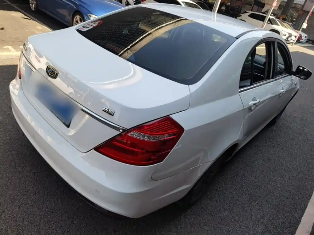 Geely Emgrand 2017