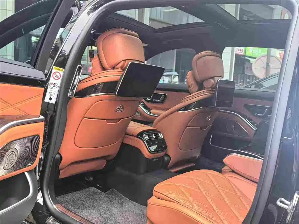 Mercedes-Benz Maybach S-Class 2025 — фото 6