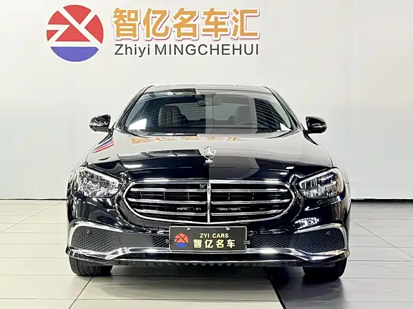 Mercedes-Benz E-Class 2022