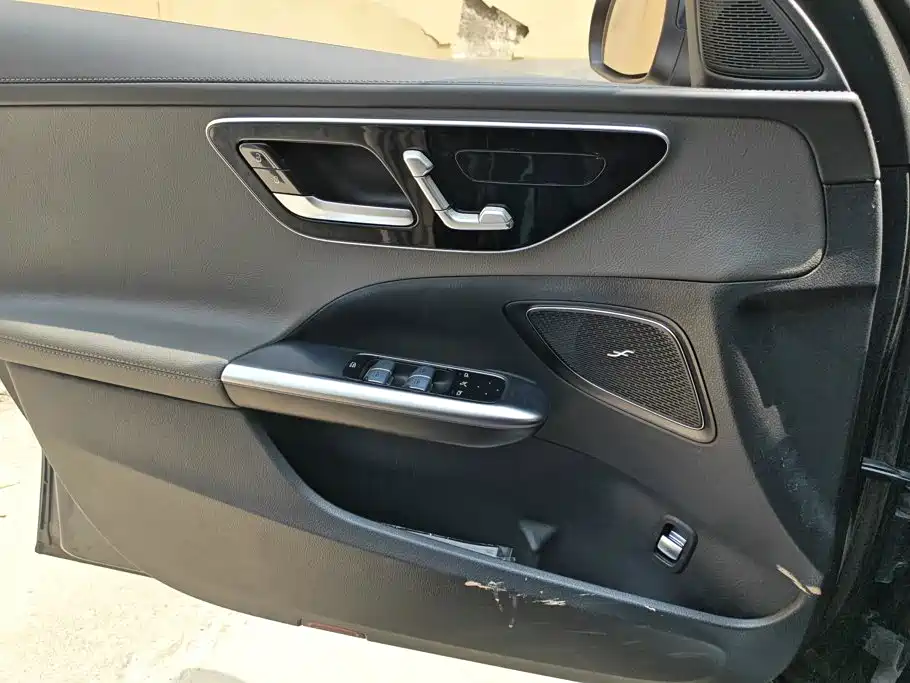 Mercedes-Benz C-Class 2022 — фото 7
