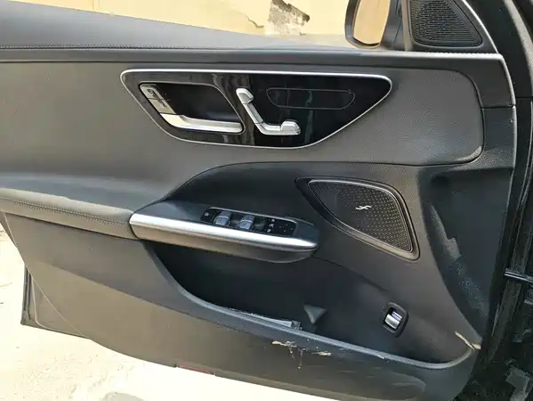 Mercedes-Benz C-Class 2022