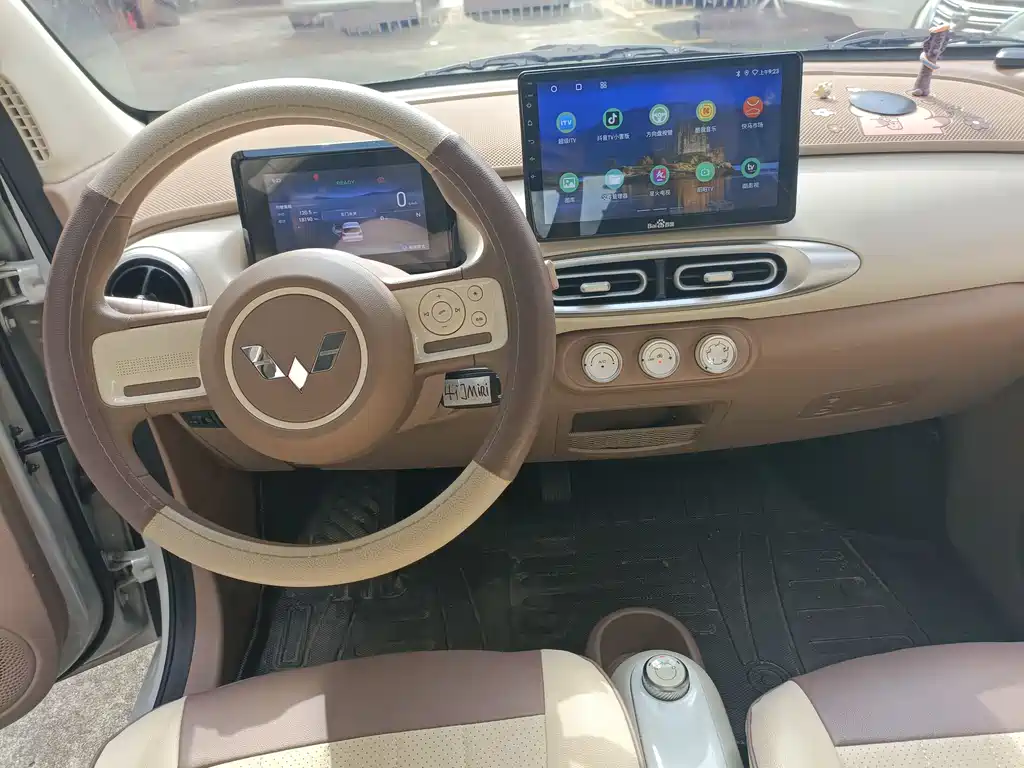 Wuling MINIEV 2025