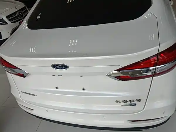 Ford Mondeo 2022