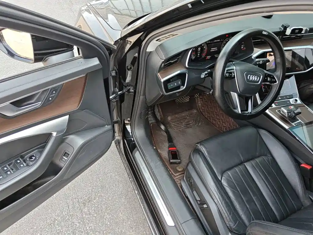 Audi A6L 2021 — фото 16