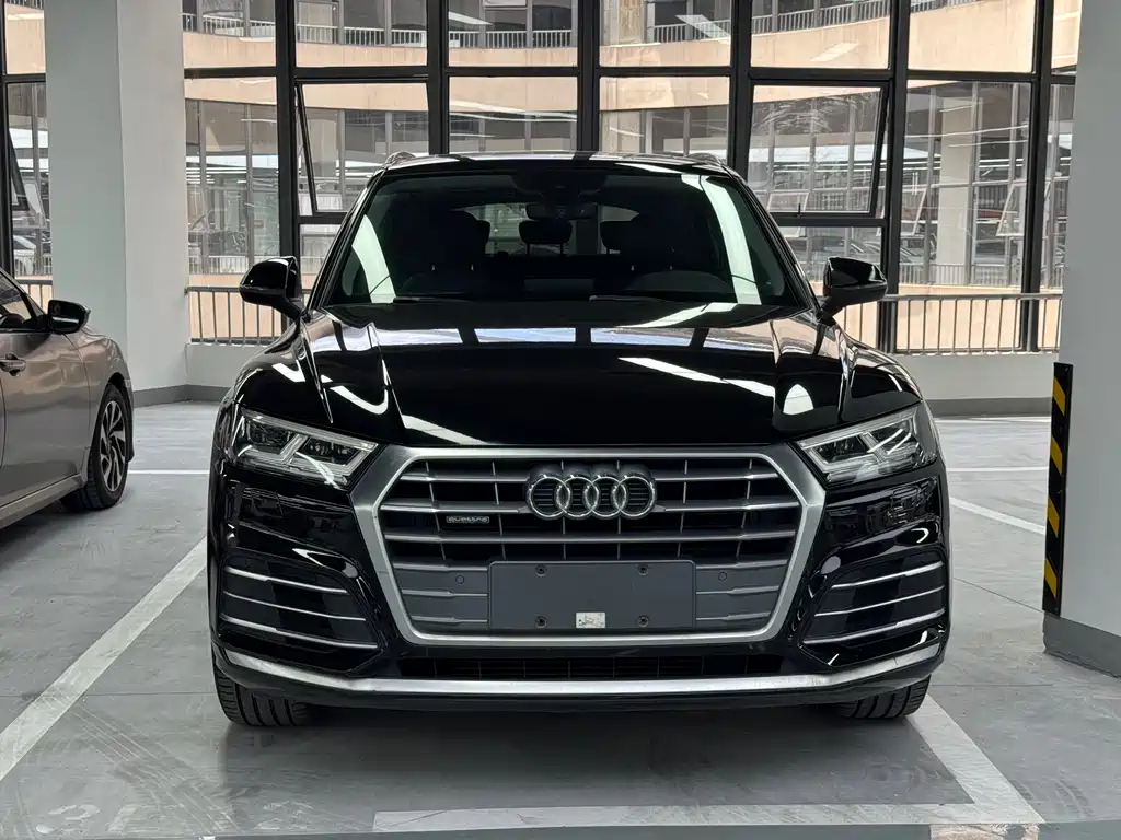 Audi Q5L 2020