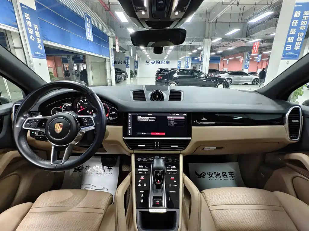Porsche Cayenne 2018 — фото 18