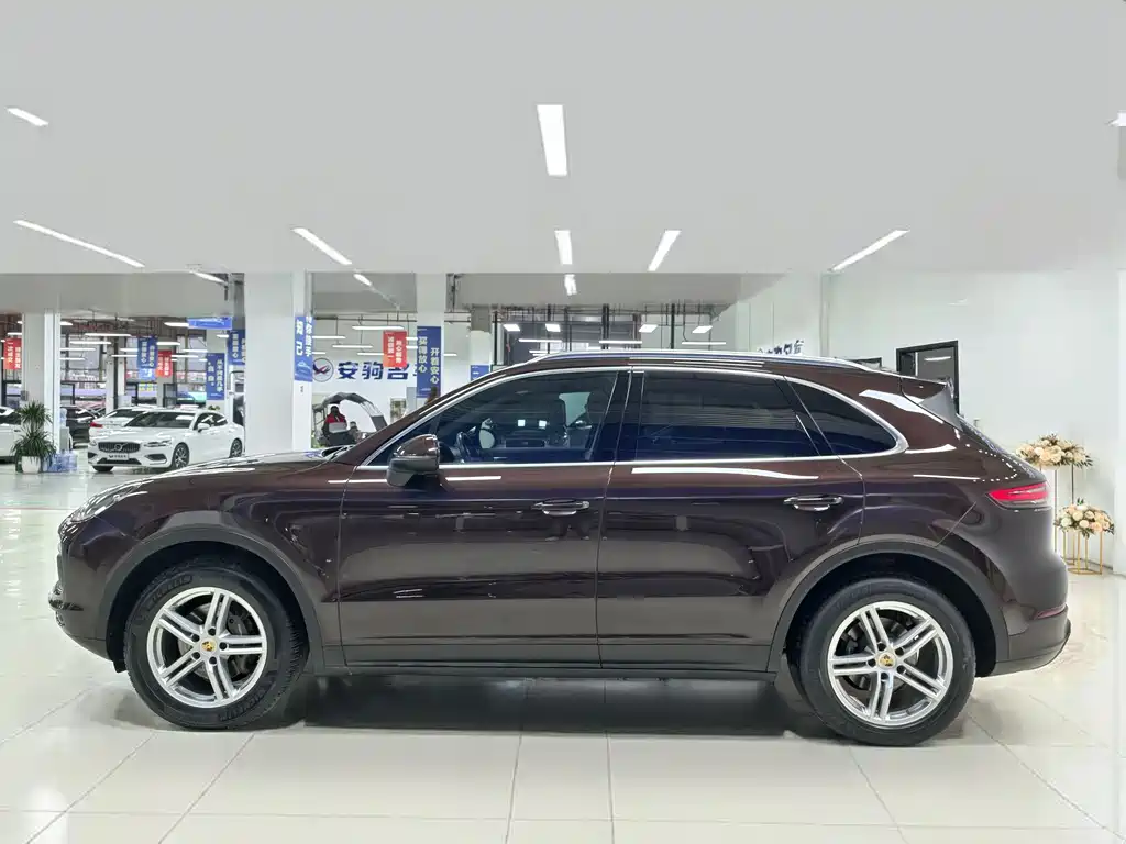 Porsche Cayenne 2018 — фото 7